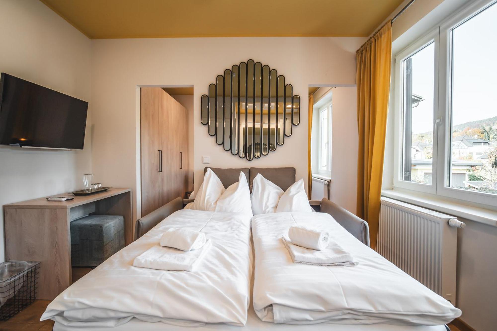 Boutiquehotel Caravella Velden By S4Y フェルデン・アム・ヴェルターゼー エクステリア 写真